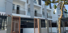 Nhà sát chợ Bình Chánh,SHR, 1,4 tỉ, Khu đô thị