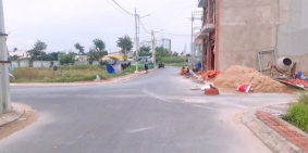 CUỐI NĂM Kẹt Tiền Bán Lỗ-LÔ Đất 90m2 full thổ cư - sổ hồng riêng như hình