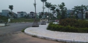 Bán lô góc 2 MT tại KĐT Bách Việt - 122.3m2 đối diện Quảng trường trung tâm kinh