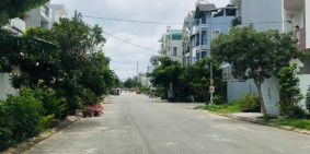 Cần tiền gấp nên bán nhanh lô đất mặt tiền 20m, sau chợ  An Sương- Quận 12