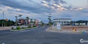 cuối năm bán 3 lô mặt tiền công viên, kinh doanh tốt