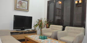 Cho thuê căn hộ cao cấp 70m2 phố Tạ Quang Bửu