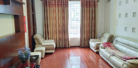 Bán nhà mặt phố kinh doanh, vỉa hè giá 7.9 tỷ Trích Sài