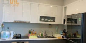 Bán gấp ch full nội thất Vinhomes golden river Q1, 73m2 , căn góc 2PN - 9tỷ ( ba