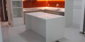 Bán gấp căn góc 2 phòng ngủ Sunwah Pearl vị trí trung tâm, view sông quận 1