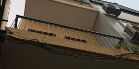 Chính chủ bán nhà mới đẹp, hẻm lớn, ô tô đỗ gần nhà