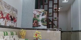 Bán nhà một lầu chợ Hưng Long Bình Chánh 600 triệu 100%