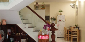 Nhà 2 lầu, xây mới, thiết kế đẹp, Bà Hạt, Q.10. Chỉ 4,2tỷ.