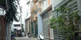 Nhanh còn chậm mất, Khu Vip HXH Phan Xích Long, Phú Nhuận  Cách mặt tiền 100m