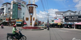 Ăn tết thâm vốn nay bán đất bù vốn làm ăn, Tỉnh lộ 30 cách chợ bến cát 1km