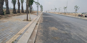 Bán gấp lô đất mặt tiền chợ đối diện cổng KCN Nam Tân Uyên, tặng 5 chỉ vàng