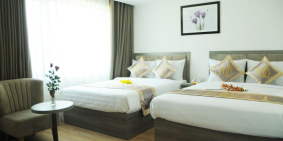 Cho thuê khách sạn 7 tầng mới xây đường Hồ Nghinhg. LH: 093.234.6989