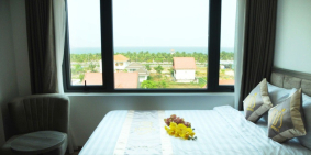 Cho thuê KS 23 phòng đường Hồ Nghinh, giá thuê 90 tr/tháng. LH: 093.234.6989