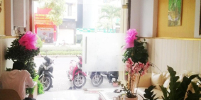 Cho thuê Khách sạn Mặt tiền Phan Xích Long, Phường 2, Phú Nhuận.