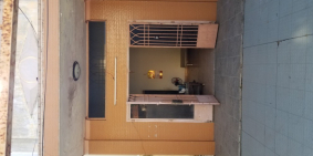 Cho thuê nhà cấp 4 nguyên căn, có gác lửng, hẻm xe hơi.