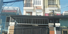 Nhà nguyên căn sân đậu ô tô HXH đường Quốc Lộ 13, P Hiệp Bình Phước, 4PN, 5WC