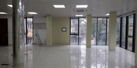 Hot Building, sàng văn phòng, dtsd hơn 110m2/sàn tại phố Nguyên Hồng.