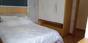 Cần bán gấp căn hộ 2004B tòa nhà, E2 Trần Kim Xuyến, Yên Hòa. LH 0902758526