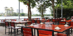 NHÀ HÀNG VEN SÔNG, BIỆT THỰ SÂN VƯỜN BÌNH QƯỚI DT 500M2 NGANG 15M.