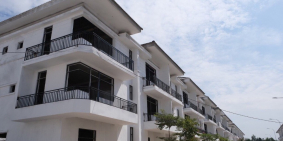 Bán nhà như hình.Nguyễn Văn Bứa,Cầu Lớn.5x20m,SHR, giá 1.8 tỷ