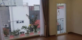 CHÍNH CHỦ BÁN HOMESTAY 7 TẦNG GIỮA TRUNG TÂM BA ĐÌNH