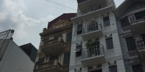 Bán nhà mặt phố Giảng Võ nhỏ 85m2, mặt tiền 5m, giá 32 tỷ thương lượng