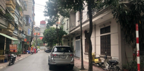 Bán nhà 2 mặt đường lớn, Chính chủ, 4 tầng tại Mạc Thái Tổ, Cầu Giấy.