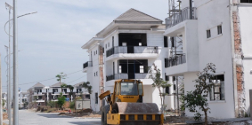 NHÀ PHỐ 5x15,1 TRỆT 2 LẦU. GIÁ BÁN 2 TỶ. HỔ TRỢ TRẢ GÓP TRONG 18 THÁNG.