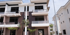 Nha pho 5x15,1 tret 2 lau,so hong rieng tung can. Hien dang cho thue 12-23tr/th