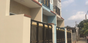 Nhà 1 trệt 1 lầu gần KCN Nhị Xuân 710 triệu