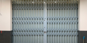 nhà mới xây tặng nội thất cơ bản