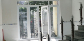 Cần bán căn nhà 1 trệt 1 lầu dt 77m2 thổ cư 100% đối diện Công Ty Pouchen