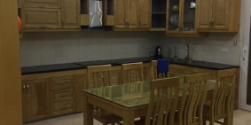 Nhà kinh doanh sầm uất, ngõ 3 Nguyễn Văn Huyên, 70m2, MT 7m, 5 tỷ.