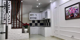 Bán nhà Nguyễn Trãi 40m2x5,MT4m,nở hậu,chỉ 2.7 tỷ.