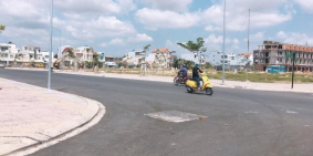 Bán đất MT Đ Thủ Khoa Huân, SHR, TC100%