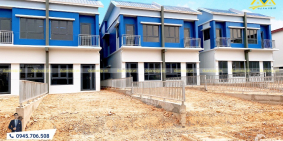 Chính chủ cần tiền trả nợ nên bán căn shophouse sát chợ hiện hữu.