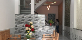 Nhà bán khu năm sao hiện hữu, có bảo hành, sổ riêng, hoàn thiện