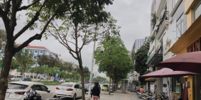 Bán nhà phố Nguyễn Văn Huyên vỉa hè rộng KD 60 triệu 54m2 x 7t giá 26 tỷ