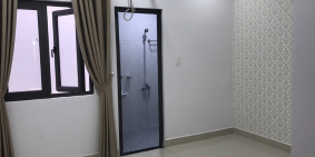 Bán nhà MT đường 49, dt 4 x 18, 3.5  lầu, 4PN, 5 tỷ 3