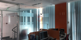 Văn phòng cho thuê quận 1 42m2 vuông vức, trần sàn hoàn thiện vị trí tốt