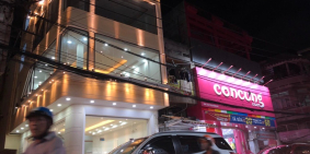 Nhà nguyên căng góc hai mặt tiền