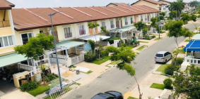 kẹt tiền bán gấp căn nhà đẹp tại tx bến cát . bình dương