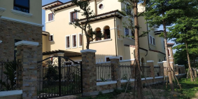 Cần bán gấp căn biệt thự đơn lập 2 mặt tiền, gần hồ Nam An Khánh vị trí đẹp