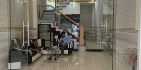 Kẹt tiền trả nợ cần sang nhượng lại căn biệt thự liền kề,sổ hồng riêng