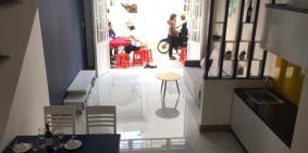 cần ra đi nhà mặt tiền đầy đủ tiện nghi