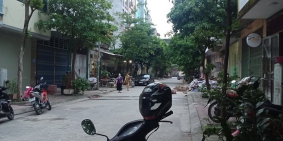 Mặt tiền lớn, đường 17m, Văn La Hà Đông, dt 50m x 5 tầng, hơn 5 tỷ