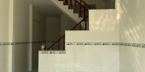 cần bán gấp tương bình hiệp thủ dầu một diện tích:154m2 thổ cư 60m2 sổ hồng riên