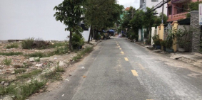 Cần tiền gấp bán lại miếng đất 4x14 tại Hóc Môn nằm trên đường Phan Văn Hớn