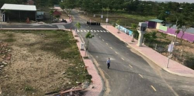 Cần bán lô đất 884m2, 3 mặt tiền, chính chủ