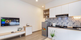 Cho thuê nhà mặt tiền Cống Quỳnh, P.PNL, Q1. DT: 4x23m nhà 1 trệt lững 4 lầu, nh